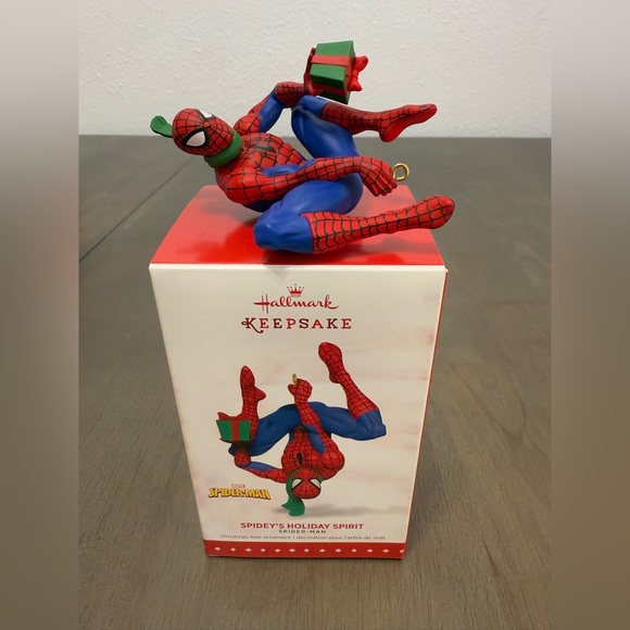 2015 Hallmark Keepsake Ornament SPIDEY’S HOLIDAY SPIRIT Spider-Man - Picture 1 of 5